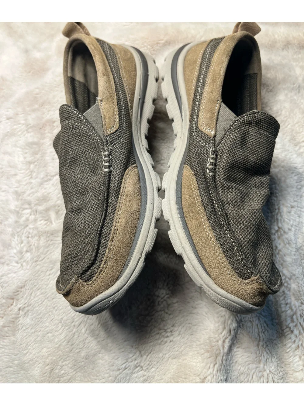 Skechers mens boat shoes Size 9